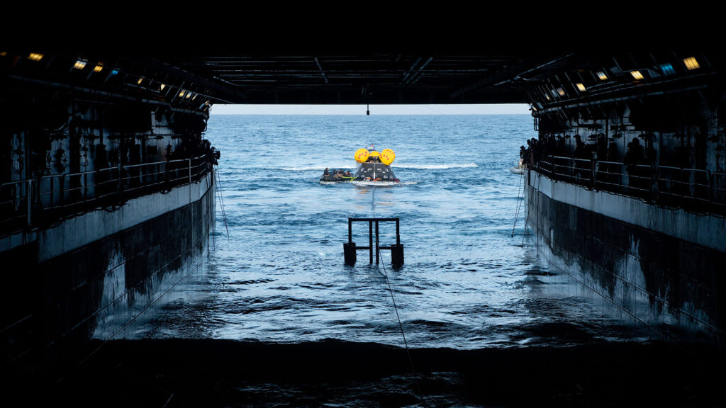 NASA practices recovering its next moon astronauts: Space photo of the day