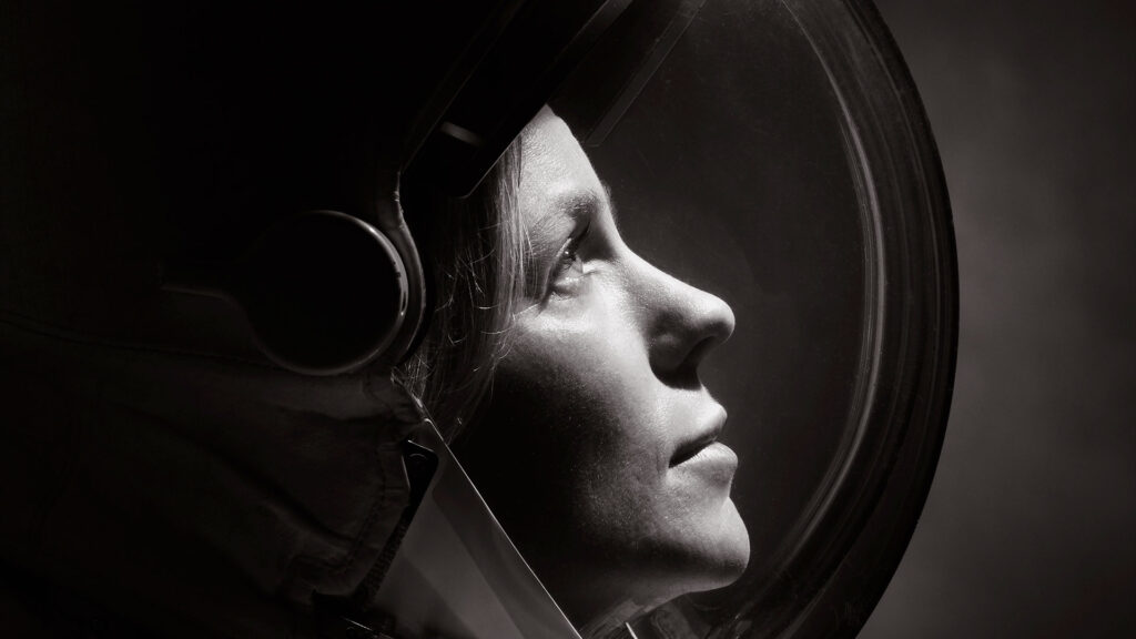 Astronaut's new NASA portrait is a blast from the past: Space photo of the day