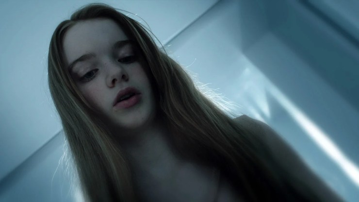 Summer H. Howell in Talks to Star in Mike Flanagan’s “Carrie” Adaptation