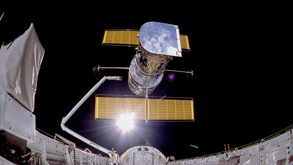 Hubble Space Telescope at 35 | Space photo of the day for April 24, 2025