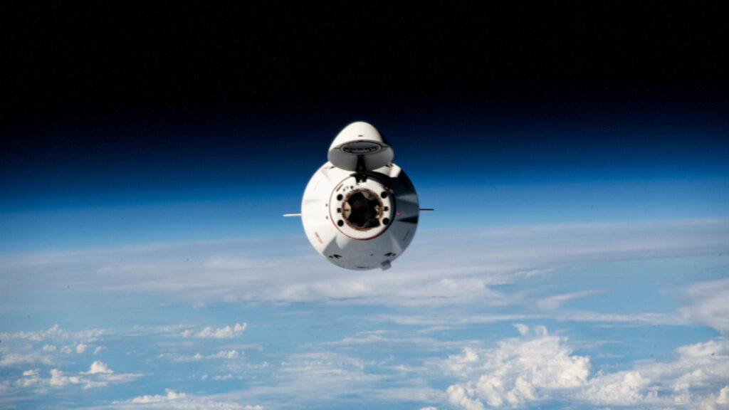 Watch SpaceX Dragon cargo capsule arrive at the ISS today