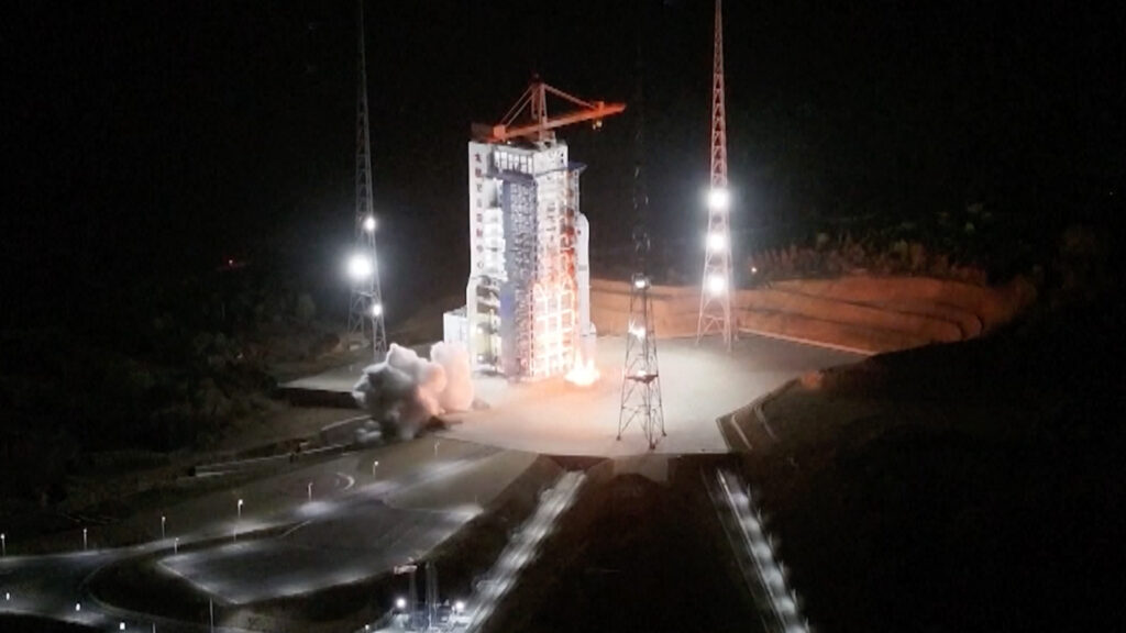 China launches trio of Yaogan remote-sensing satellites to orbit (video)