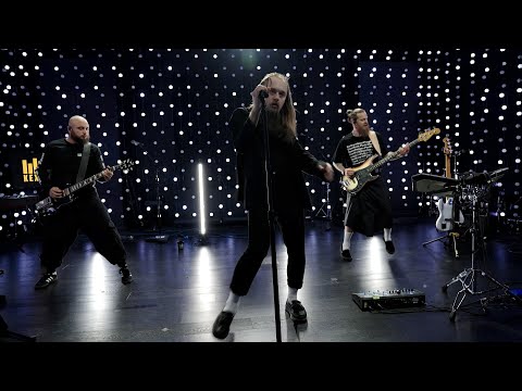 Molchat Doma – Tancevat (Live on KEXP)