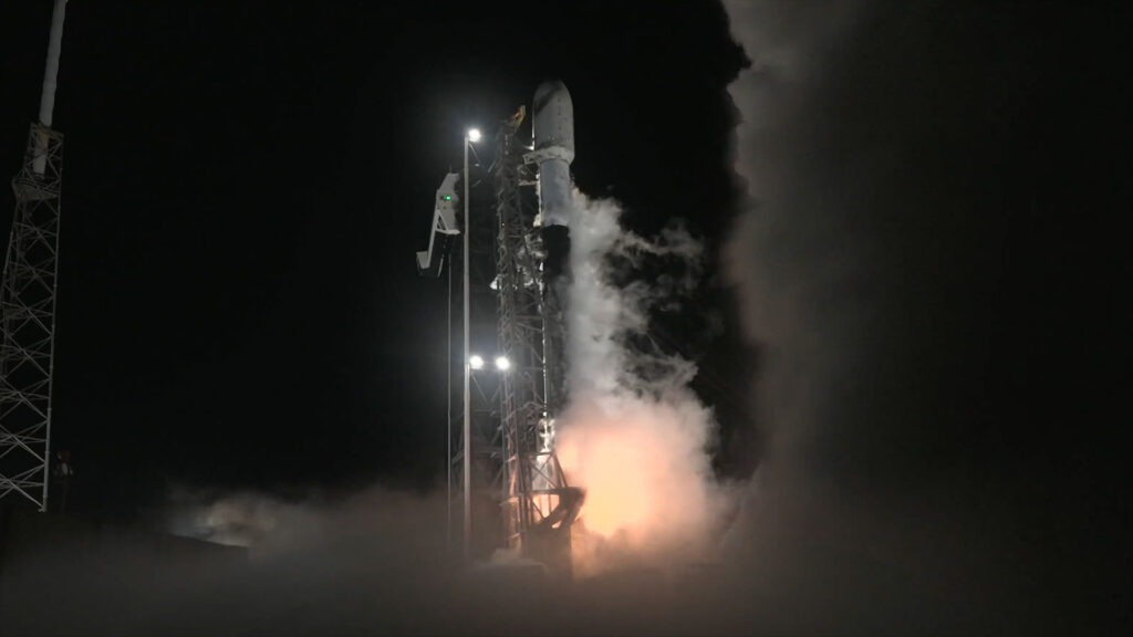 SpaceX sends Starlink satellites into space on 1st launch of a Saturday doubleheader