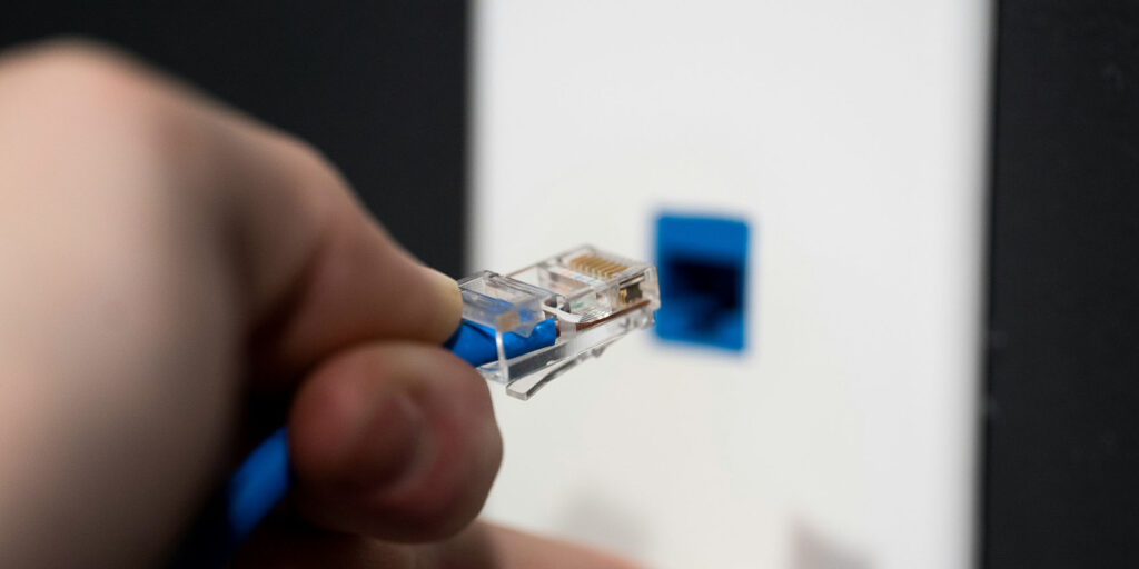 PSA: Widespread internet outage affects Spotify, Google, Discord, AWS, Cloudflare, more