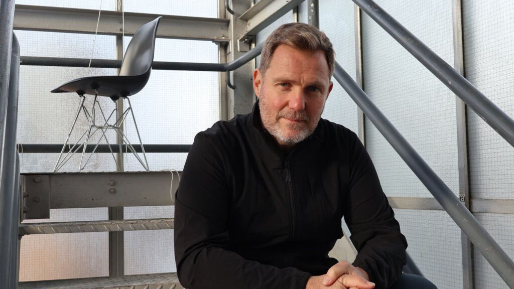 Viral philanthropist Simon Squibb has downloaded all his knowledge into an AI chatbot that you can run on your phone, for free!