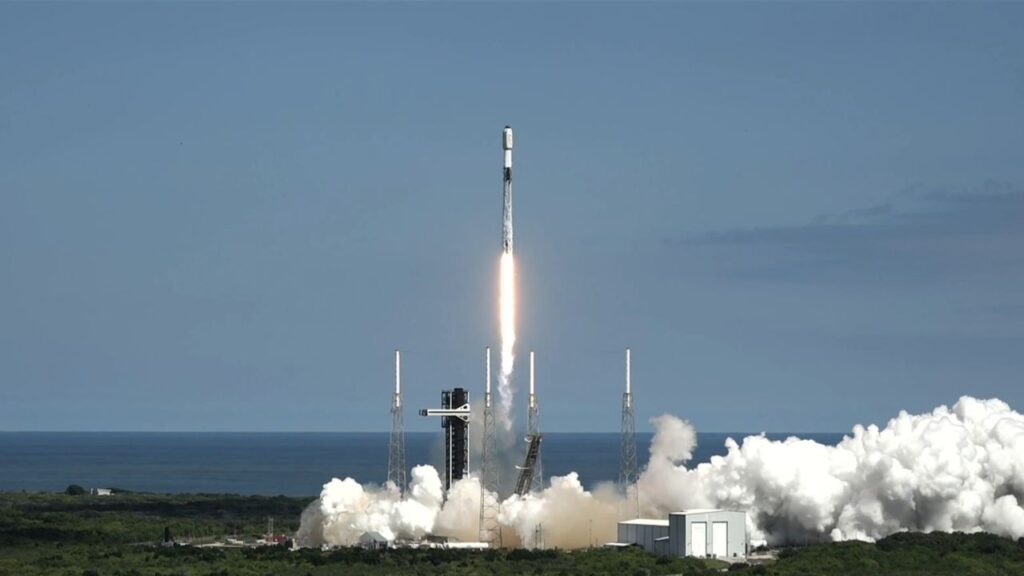 SpaceX launches 29 Starlink satellites to orbit from Florida